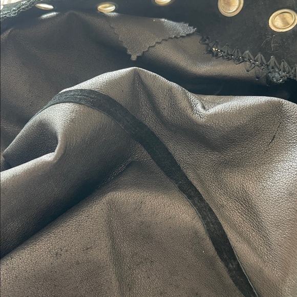 Cache Black Suede Women's Jacket with Eyelet Detailing - Picture 13 of 13